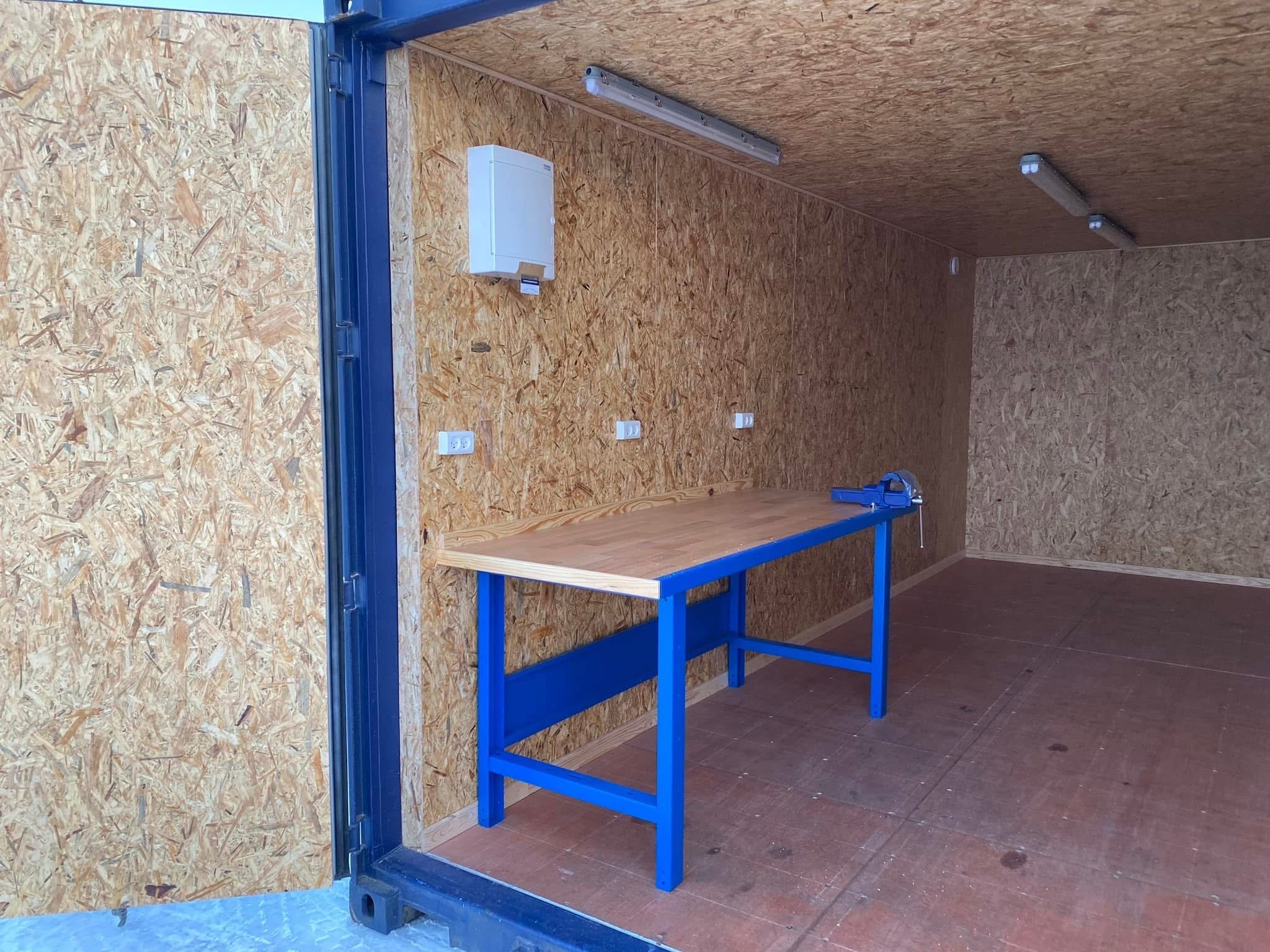 20 fots blå isolerad container arbejdsbord og strømpanel