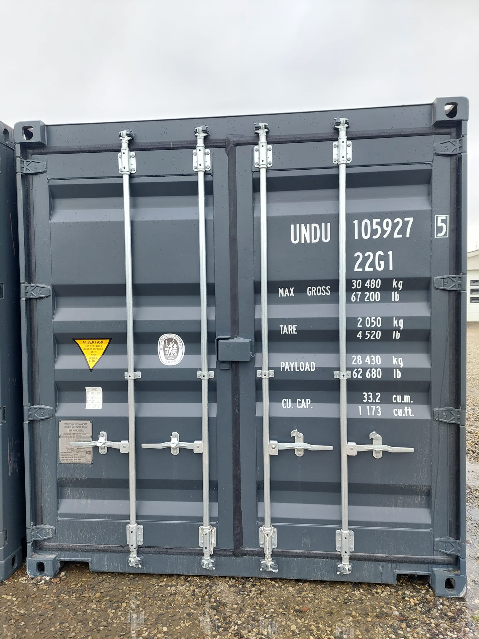 Isoleret container antracit sida