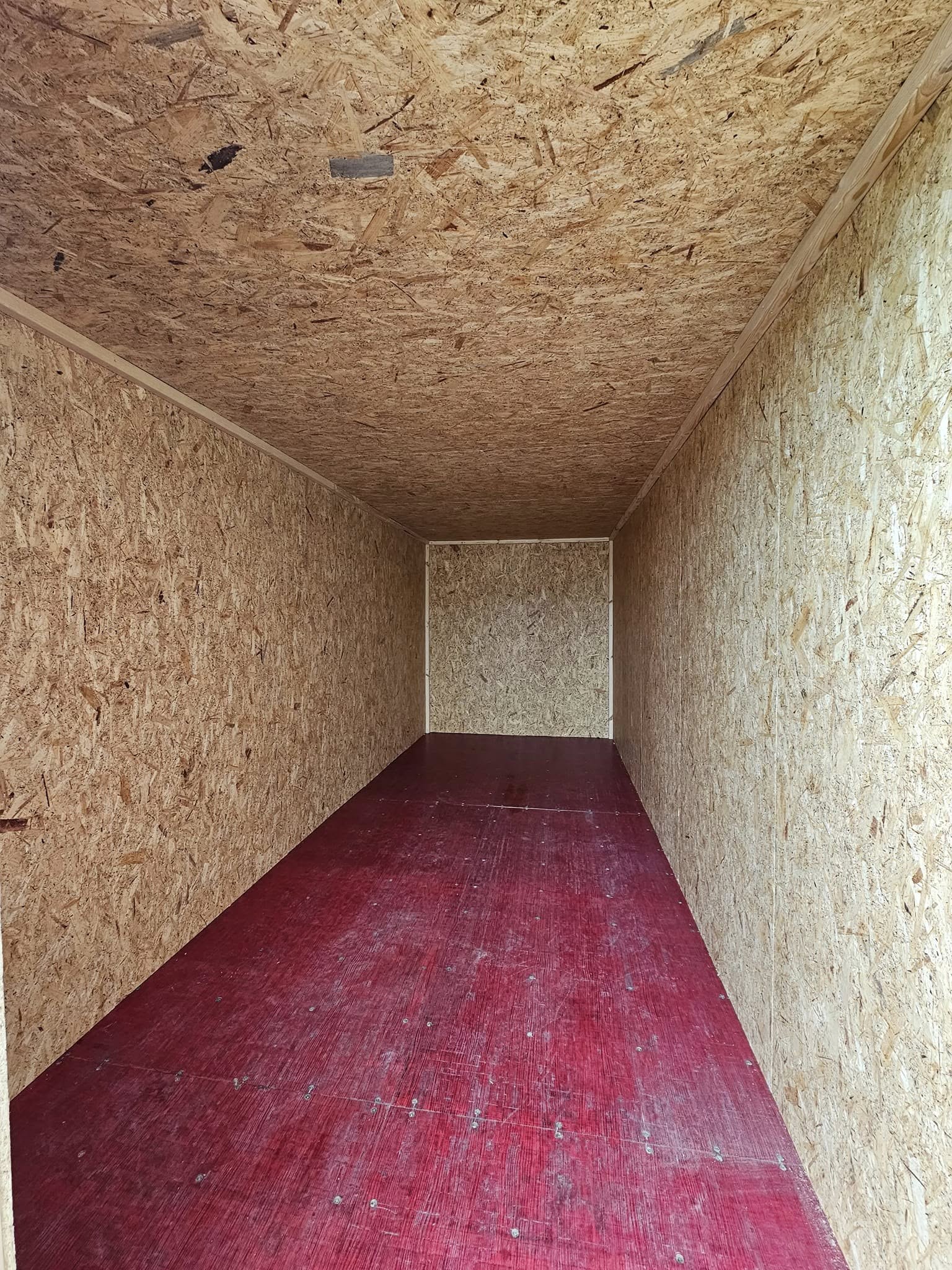 Isoleret container blå interiör