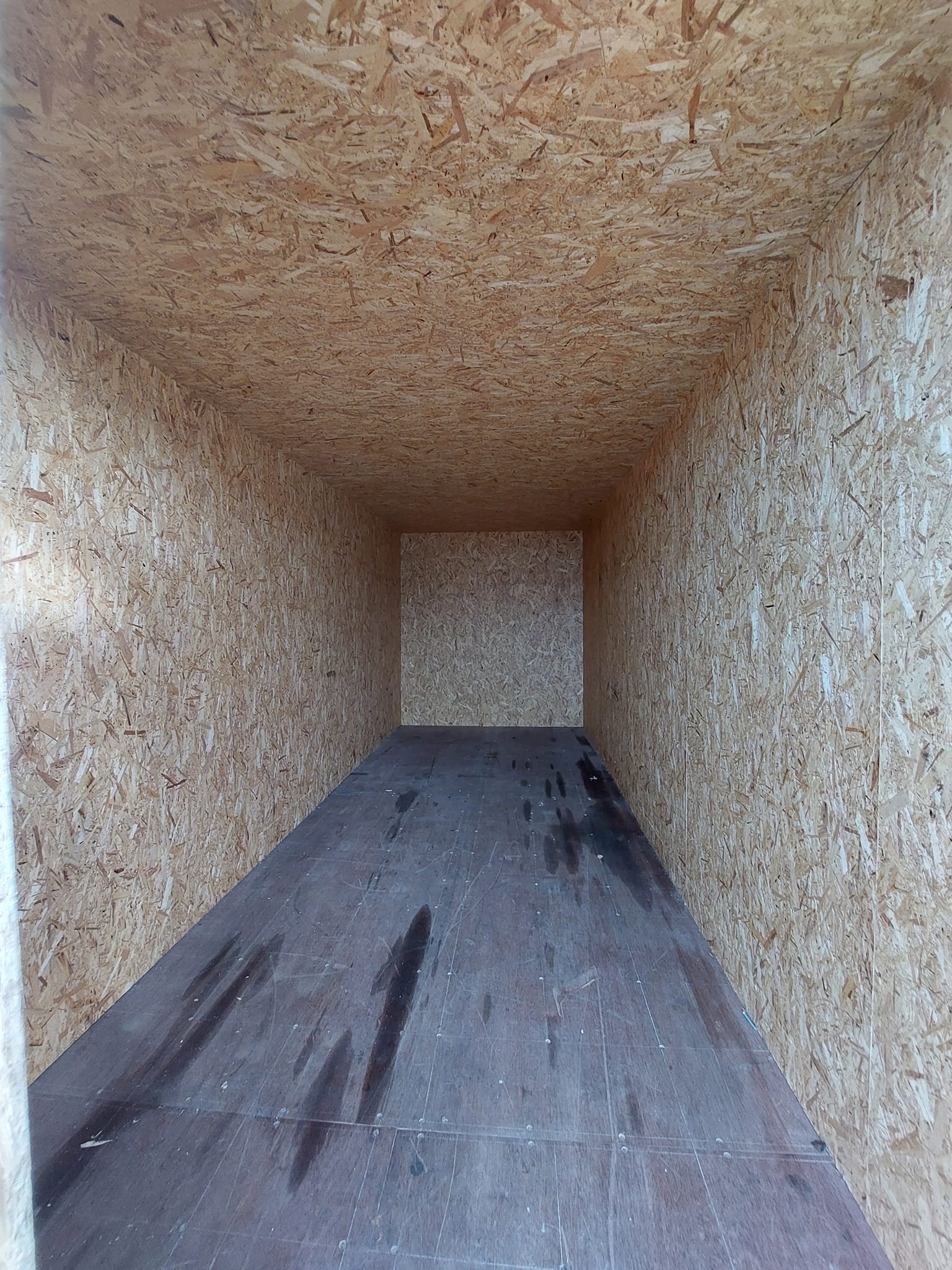 Ny sort 20 fots isolerad container indre OSB