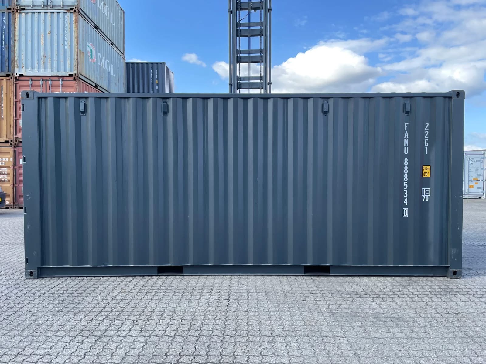 20 fots container sidovy