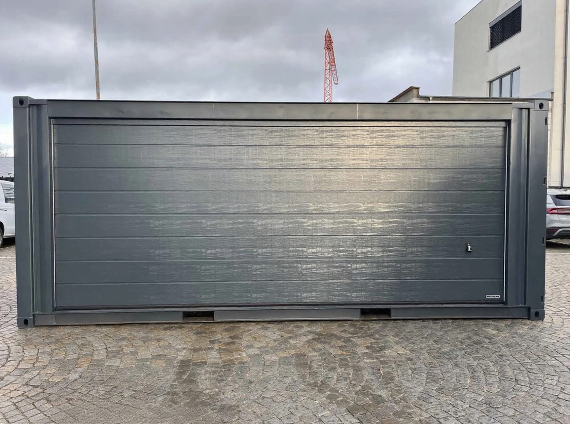 20 fots isolerad container antracitgrå sektionsport lukket